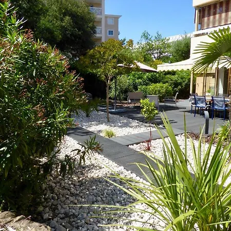 Les Enganes Apartment Frejus